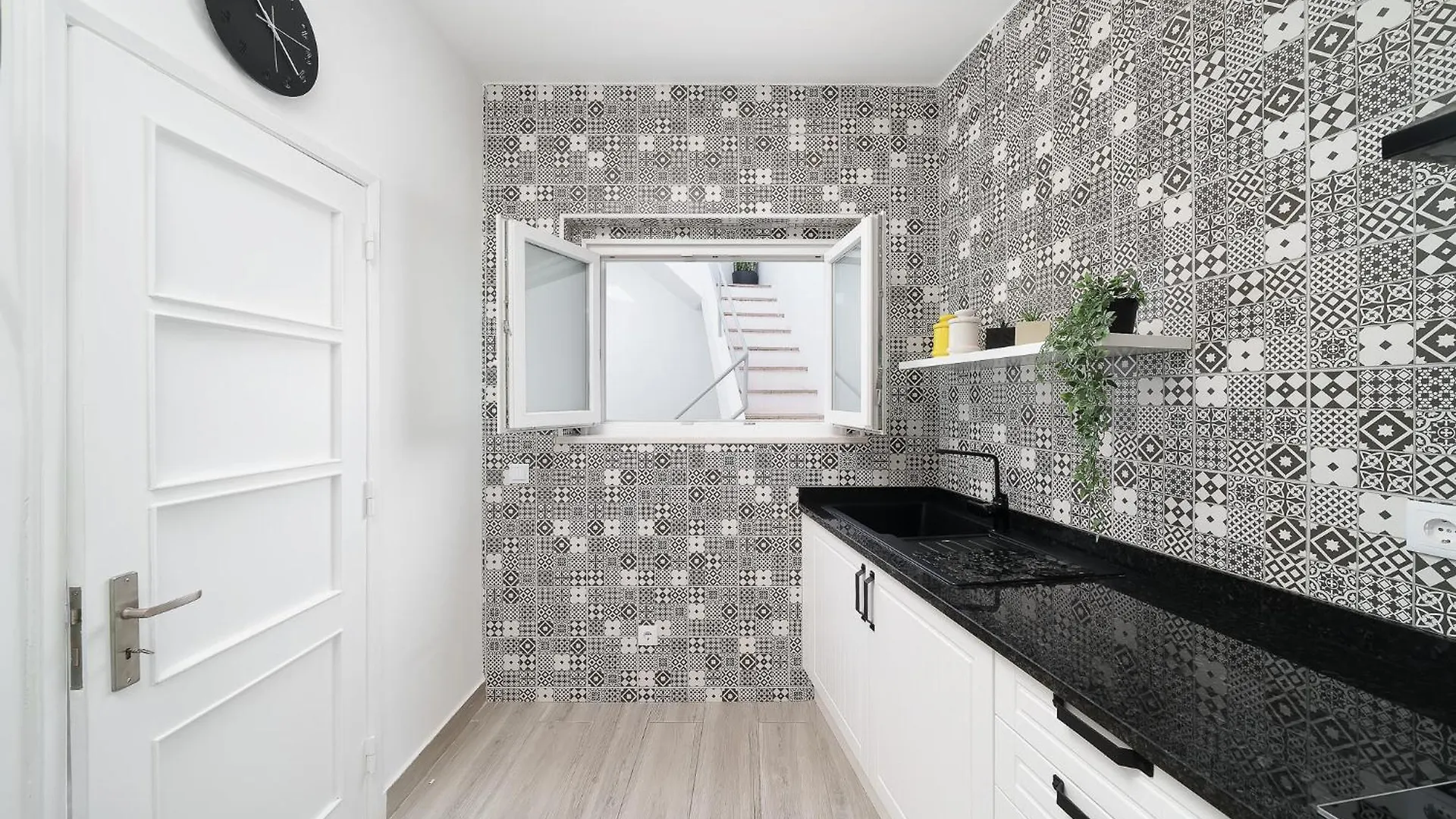 Spacious Stylish Apartment Portimao